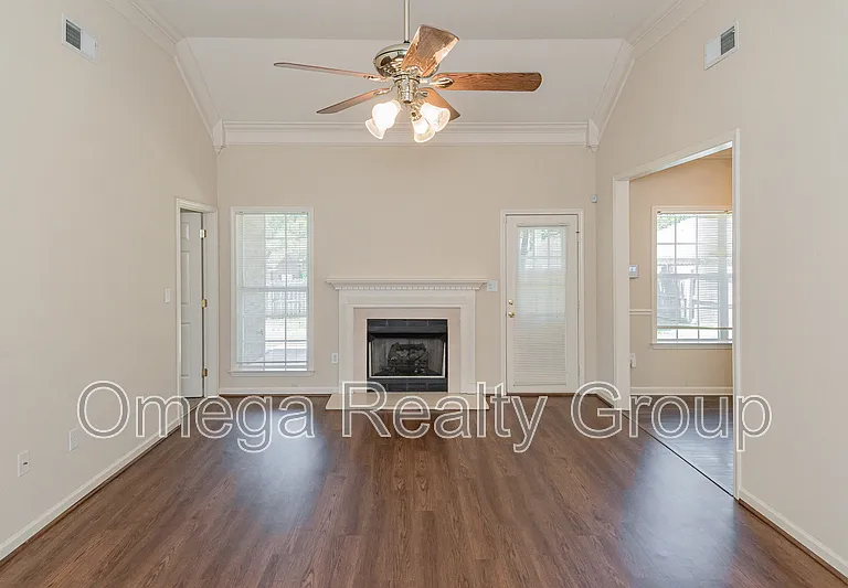3102 Enclave Ln — Photo 8