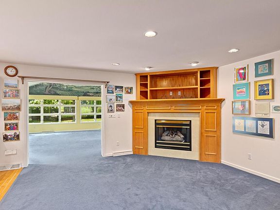 5th image of 1690 Palomar Dr