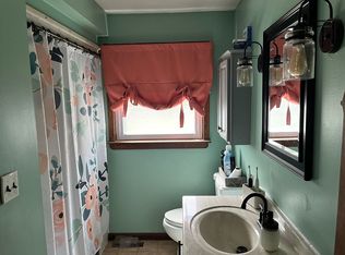 2500 Garrison Dr, Castleton, NY 12033