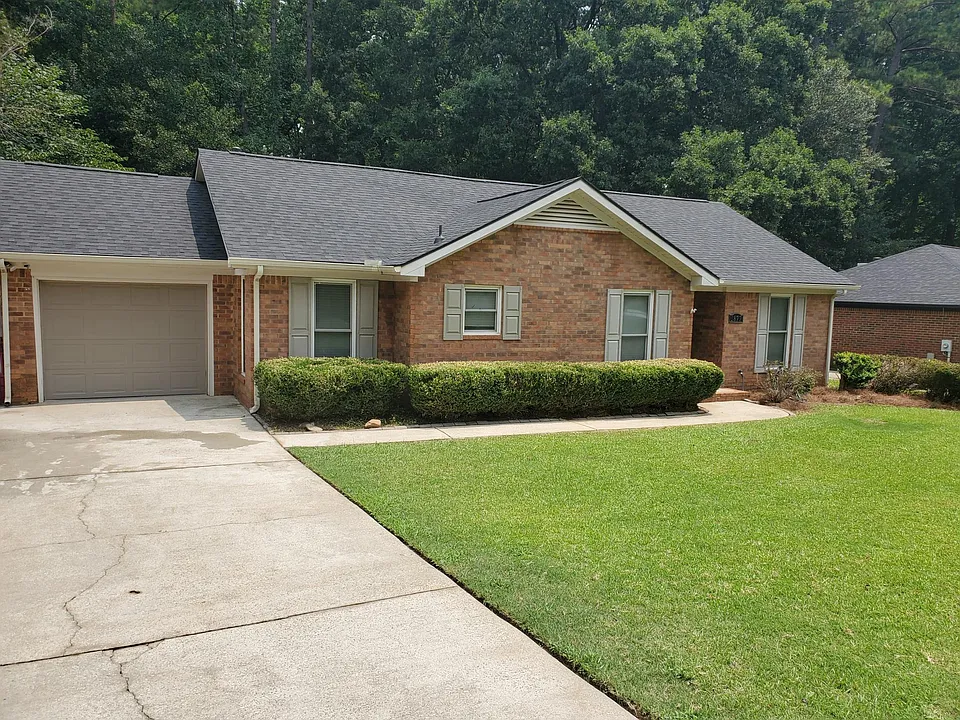 3877 Villa Ln