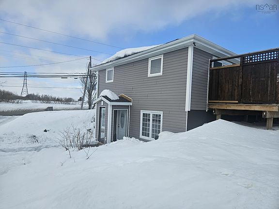 3rd image of 588 Lingan Rd