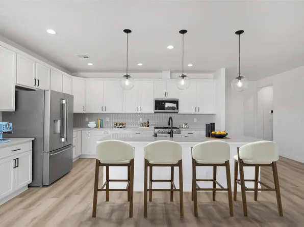 62 Cadena Loop, Los Alamos, NM 87544