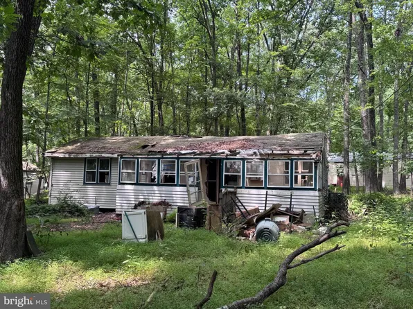 3404 Masons Ln, East Stroudsburg, PA 18302