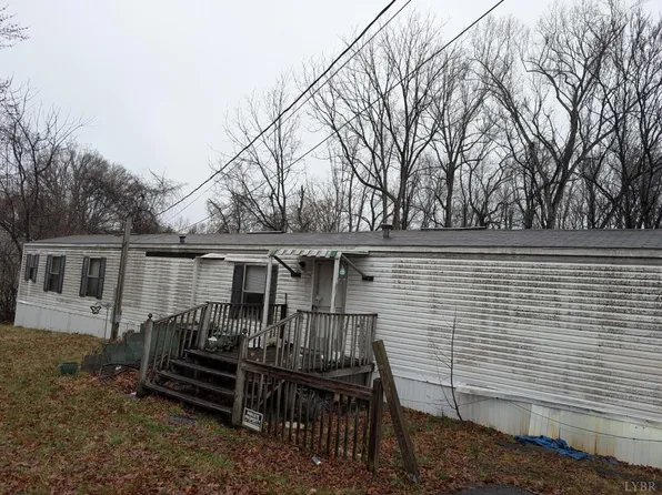 333 Lakeview Dr, Madison Heights, VA 24572