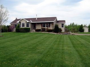 13 Reynolds Rd, Grand Isle, VT 05458