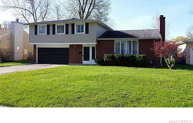 1st image of 90 Red Oak Dr