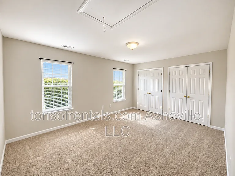 85 Farington Cir — Photo 12