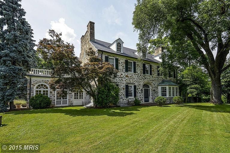 Exterior  Front