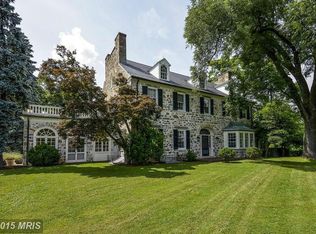 7484 Foxview Dr, Warrenton, VA 20186