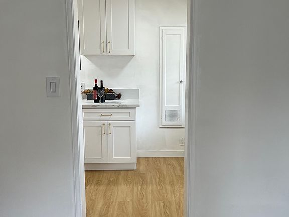 3rd image of 252 San Francisco Ave #262