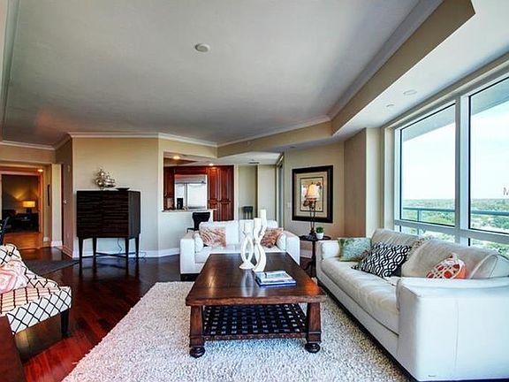 4th image of 400 Beach Dr NE Unit 1101