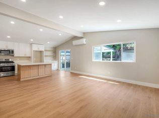 578 E Indian Rock Rd, Vista, CA 92084