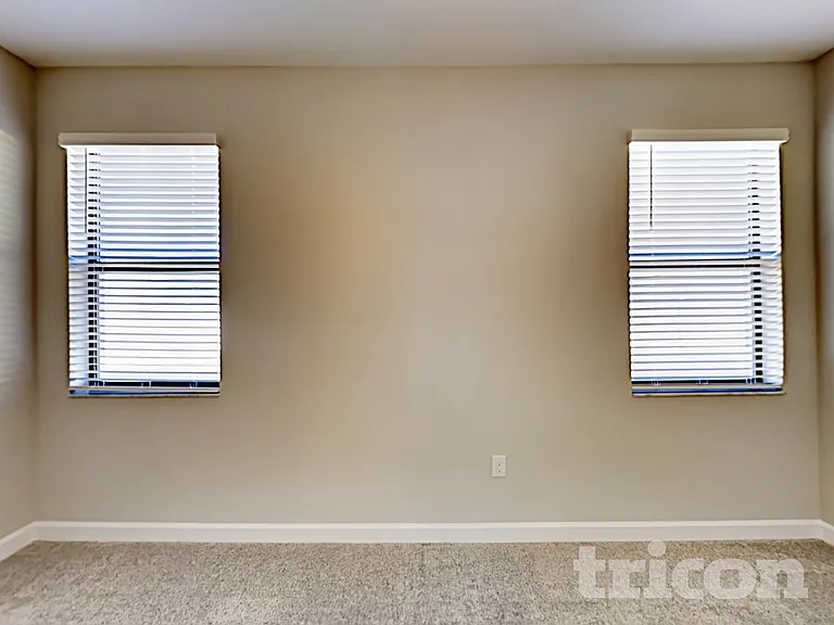 9735 Ivory Dr — Photo 20