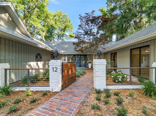 12 Woodbine Pl, Hilton Head Island, SC 29928