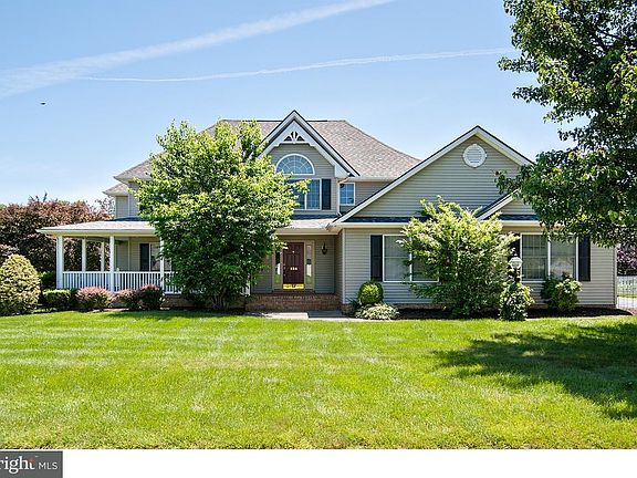 2nd image of 124 Steffens Blvd