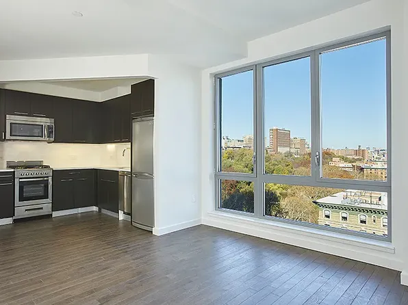 321 W 110th St APT 9C, New York, NY 10026