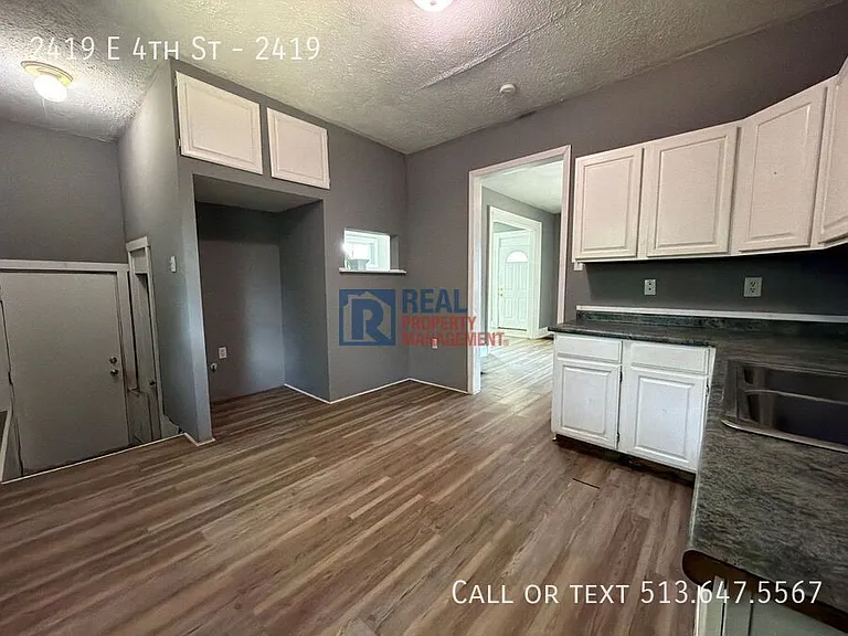 2419 E 4th St #2419 — Photo 9