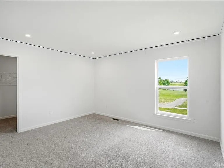 5283 Greenview Ln — Photo 29