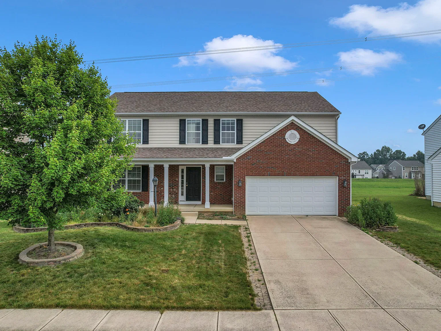4 bed, 3.5 bath, 3400 sqft, $3,299 — Photo 1