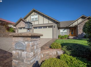 3635 Ash St, North Bend, OR 97459