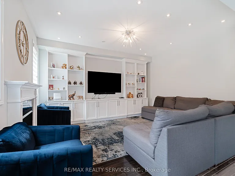406 Cedar Hedge Rd — Photo 7