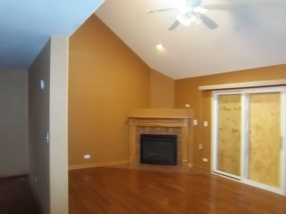 5th image of 738 Newell Ave