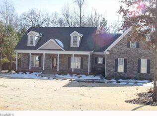 404 Creek Mill Rd, Greensboro, NC 27406