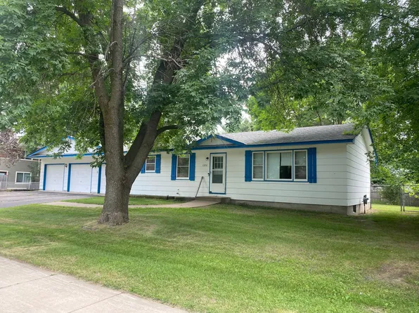 1300 Adams St S, Cambridge, MN 55008