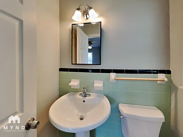 877 Twin Lake Dr NE — Photo 21