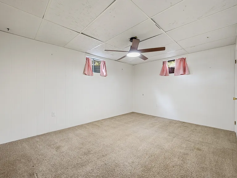 532 S Union Blvd — Photo 18