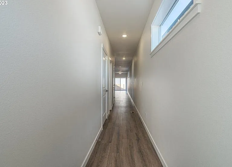 1731 NE Waterfront St — Photo 16