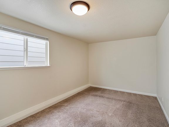 5th image of 270 Poplar Ave