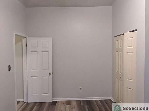 5th image of 2230 W Jefferson St #3