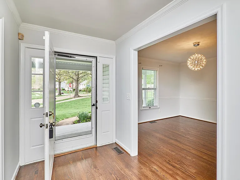 668 Stablestone Dr — Photo 8