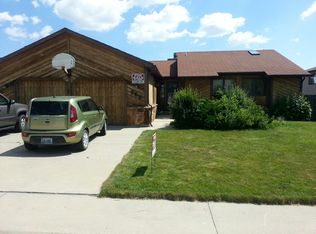 705 Fairway Dr, Gillette, WY 82718