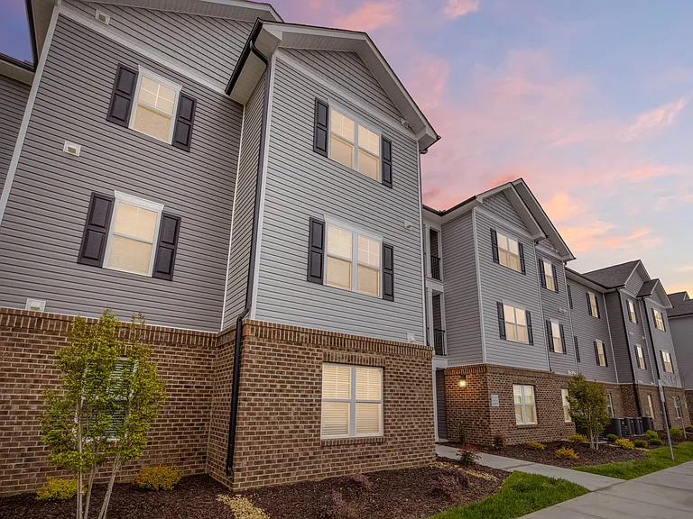 Meadows of Graham Apartments — Photo 19