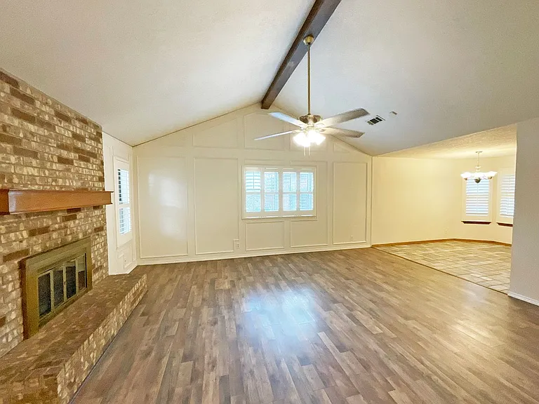 2407 Arbor Cir — Photo 4