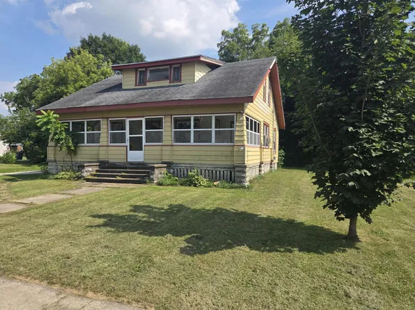 21 East Beloit STREET, Darien, WI 53114