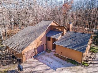 W6747 Esker Rdg, Elkhart Lake, WI 53020