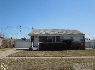 9790 Fremont St, Livonia, MI 48150