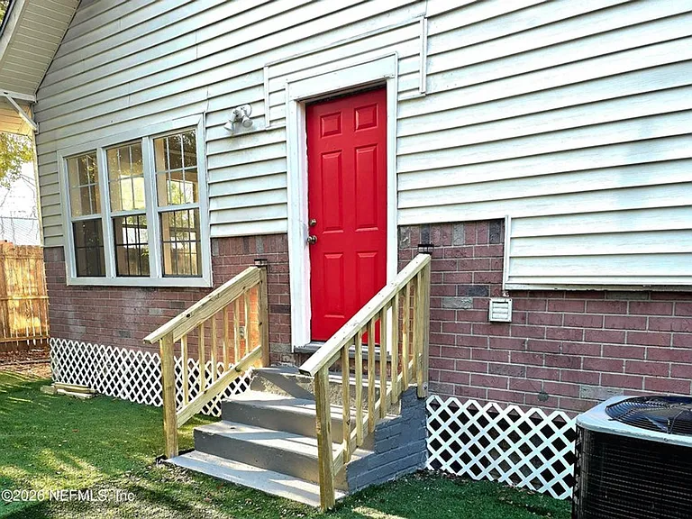 2517 Orion St — Photo 23