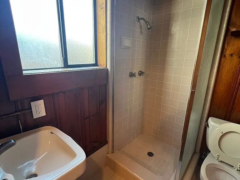 480 Bonita St — Photo 7