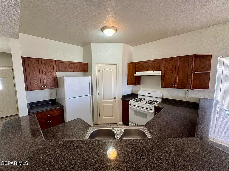 5916 Cielo Del Rey Pl #A — Photo 6