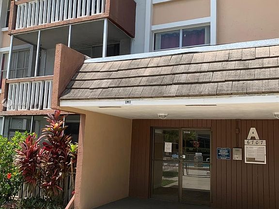 3rd image of 6707 NW 169th St APT A301