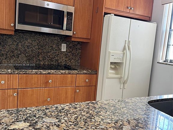 3rd image of 18240 Mediterranean Blvd APT 1105