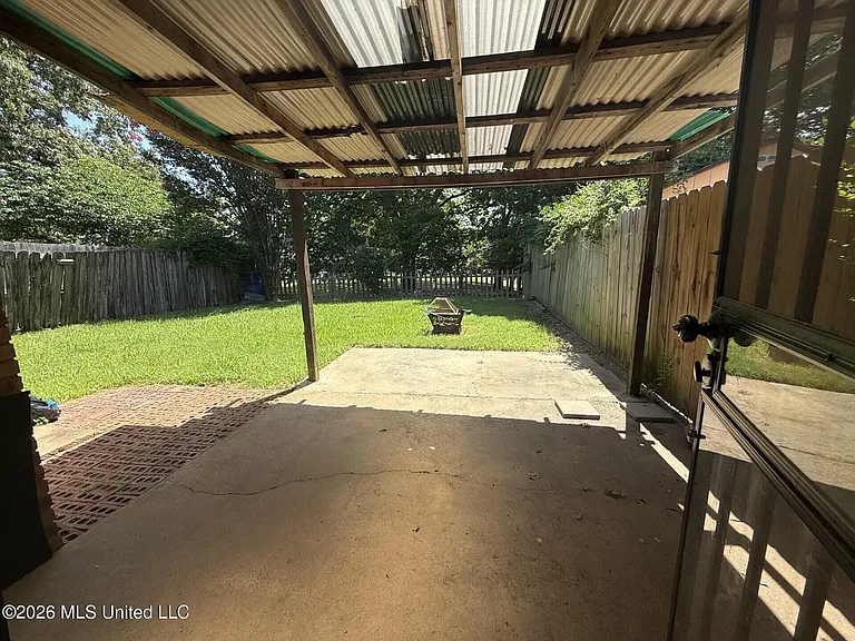 7090 Greenbriar Dr — Photo 20