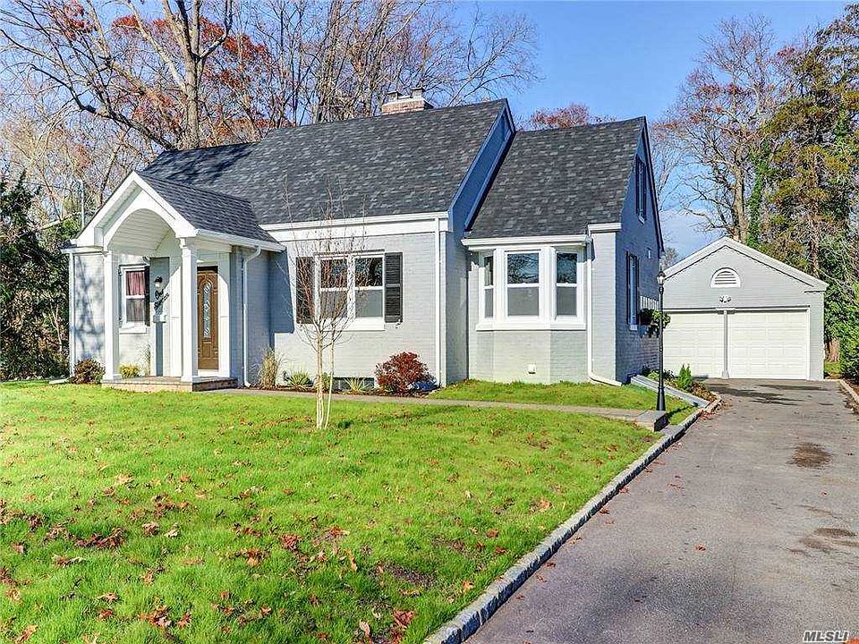 1st image of 111 Shinnecock Ln