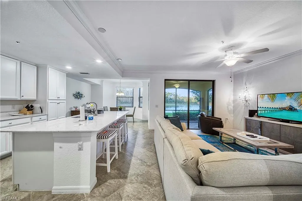 2 bed, 2.0 bath, 1137 sqft, $7,000 — Photo 2