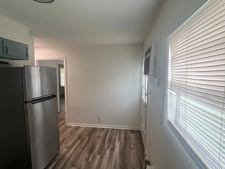 4214 S Alston Ave #B — Photo 7