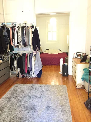 Rented by null | media 32